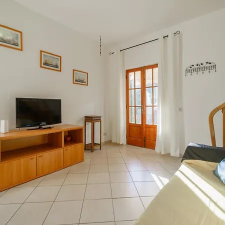 Casa Barbarossa - Goelba Semesterbostad *